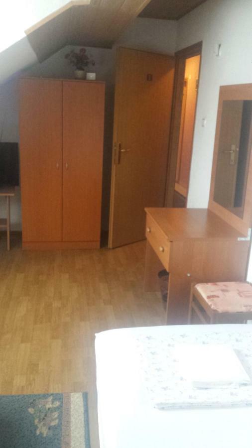 Rooms Mostanje Károlyváros Kültér fotó